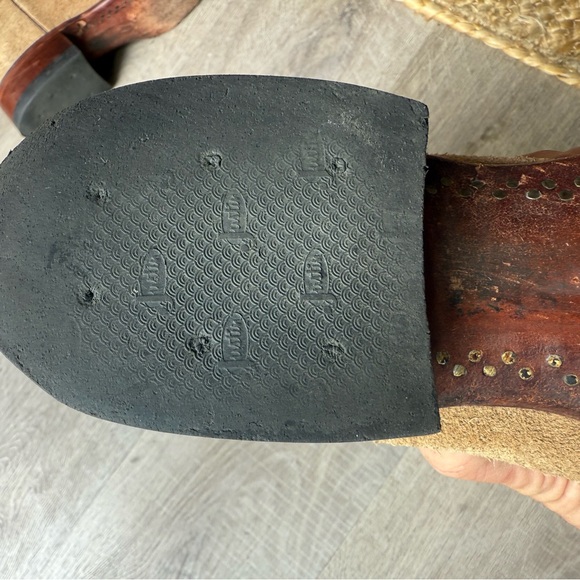 Justin Boots Tan Suede Cowboy Boots - Picture 7 of 9